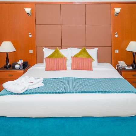 The Park Hotel Formerly Дубай Екстер'єр фото