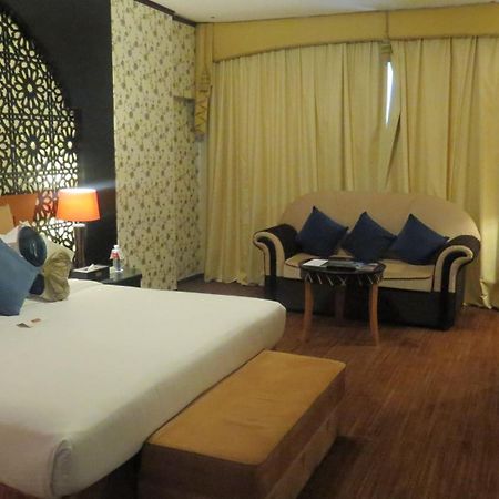 The Park Hotel Formerly Дубай Номер фото