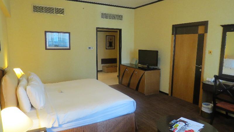 The Park Hotel Formerly Дубай Екстер'єр фото